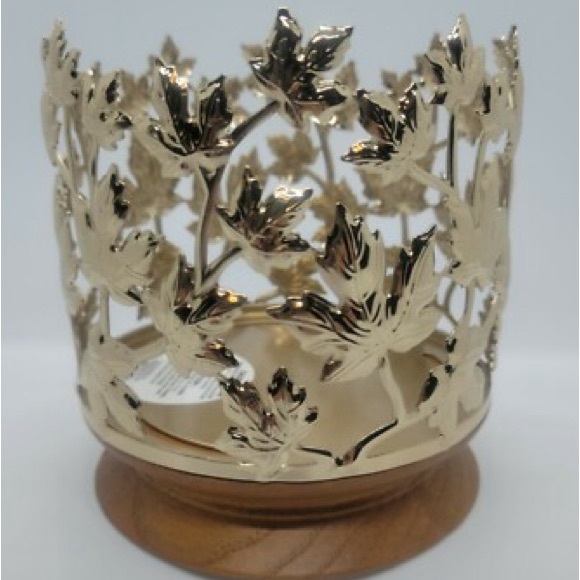 Bath & Body Works Metallic Leaf Candle Holder - Picture 1 of 2